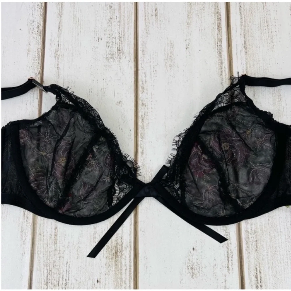 36DD Victoria’s Secret Dream Angels Low Cut Demi Bra - Picture 8 of 9
